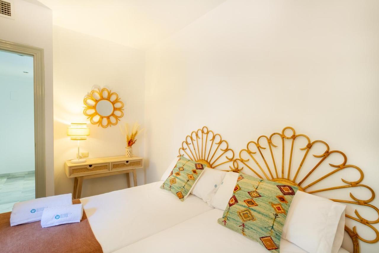 Marbella Banus Suites - Golden Beach Marbella Suite ภายนอก รูปภาพ