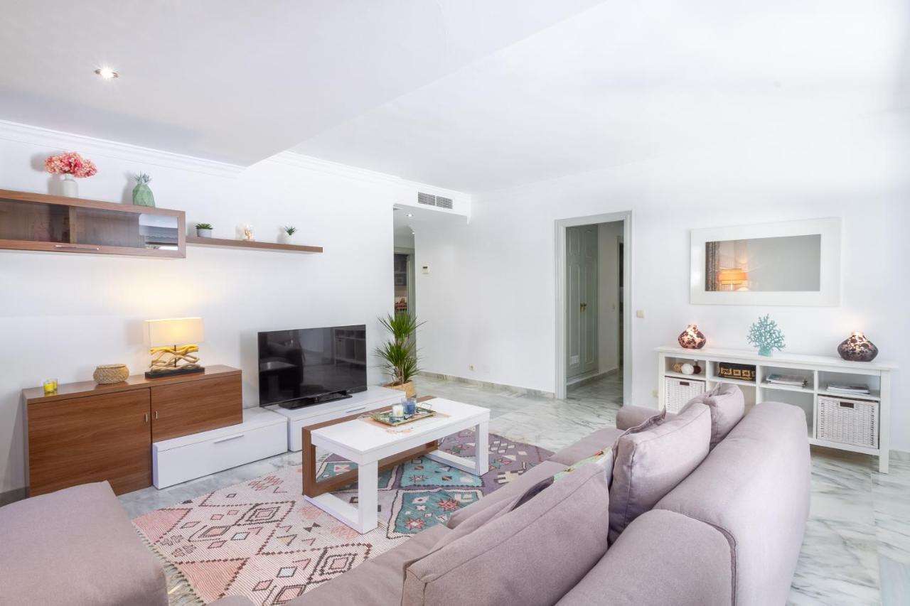 Marbella Banus Suites - Golden Beach Marbella Suite ภายนอก รูปภาพ