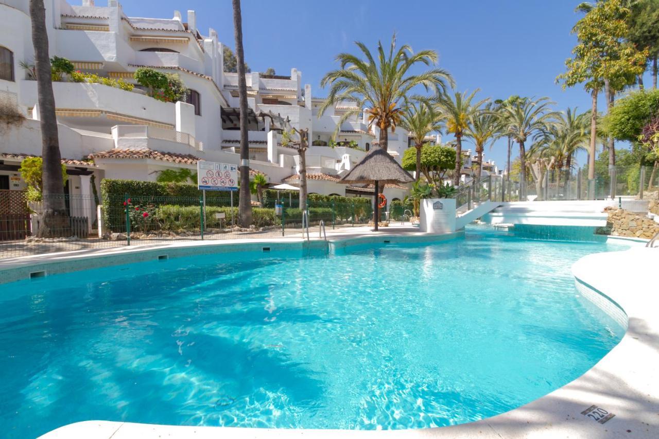 Marbella Banus Suites - Golden Beach Marbella Suite ภายนอก รูปภาพ